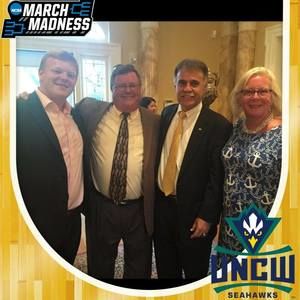 Meet your Posher, Clark